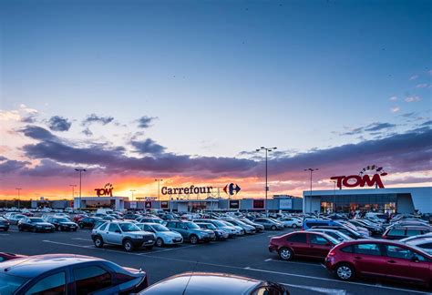 fotografii cu centrul comercial tom